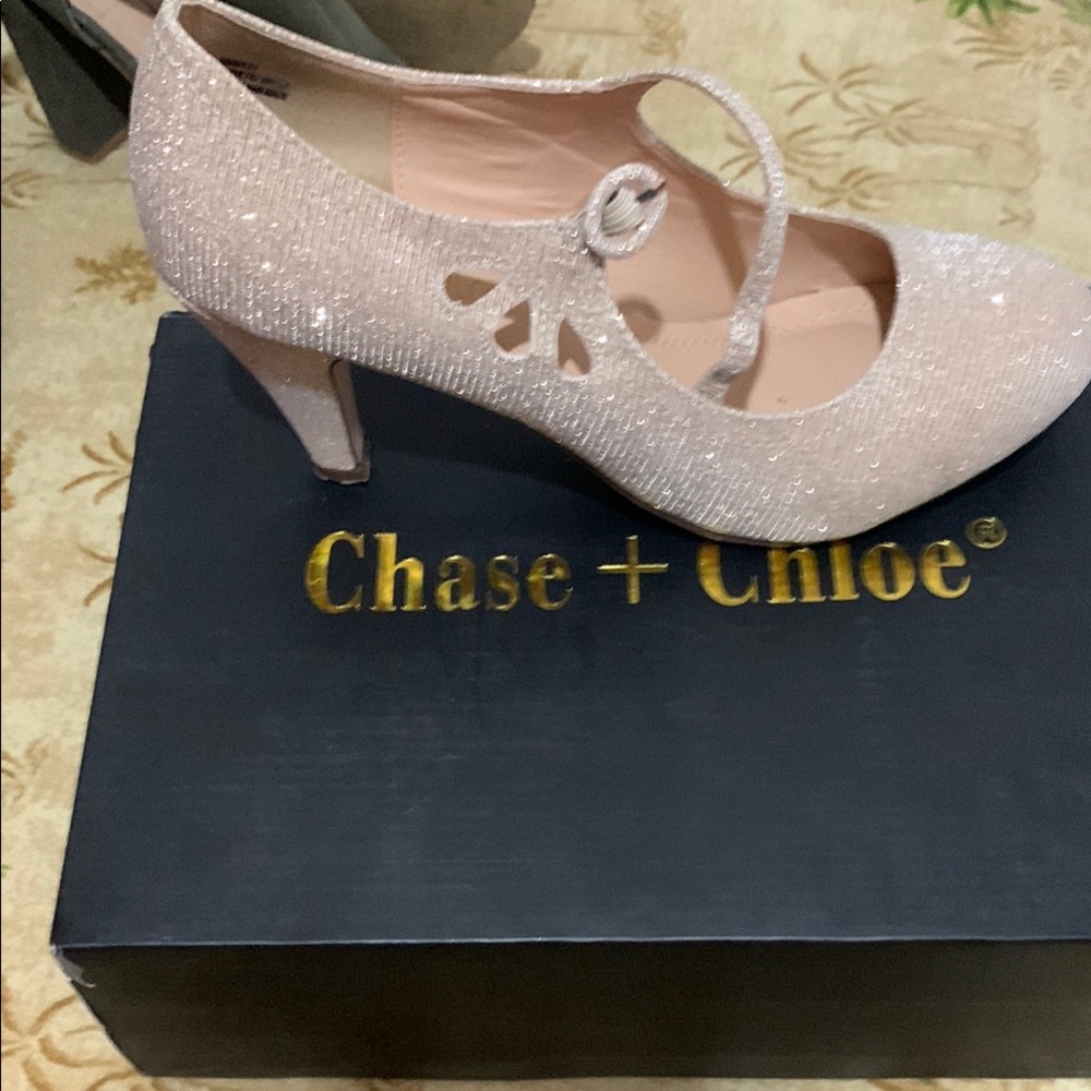 Chase + Chloe Cream Heels Elegant Design